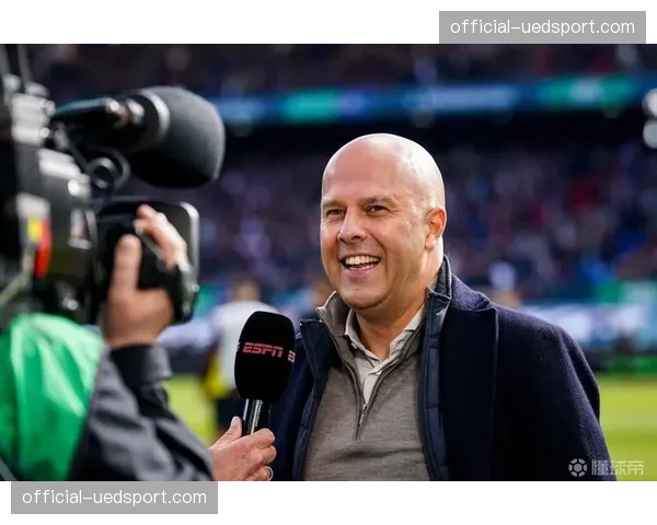 海外球员归队潮：斯图尔特、范德斯洛特等已参与合练